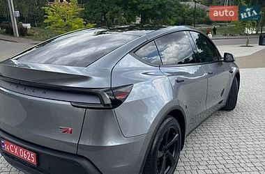 Внедорожник / Кроссовер Tesla Model Y 2025 в Львове