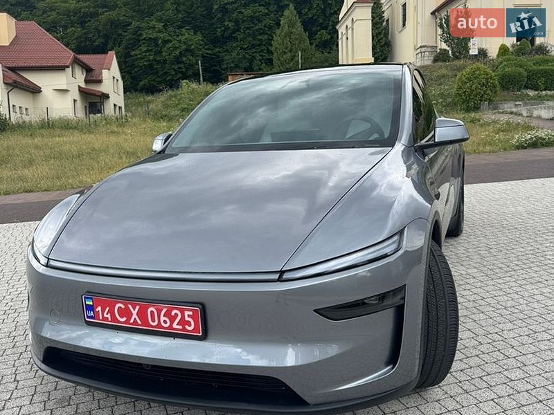 Внедорожник / Кроссовер Tesla Model Y 2025 в Львове