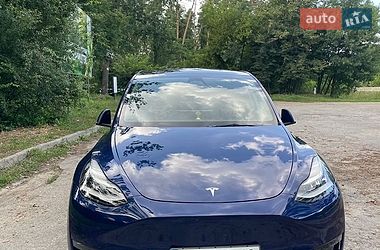 Tesla Model Y  2023