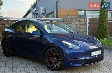 Внедорожник / Кроссовер Tesla Model Y 2022 в Стрые
