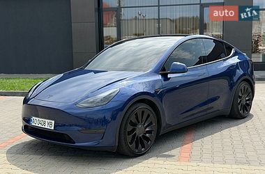 Tesla Model Y  2020