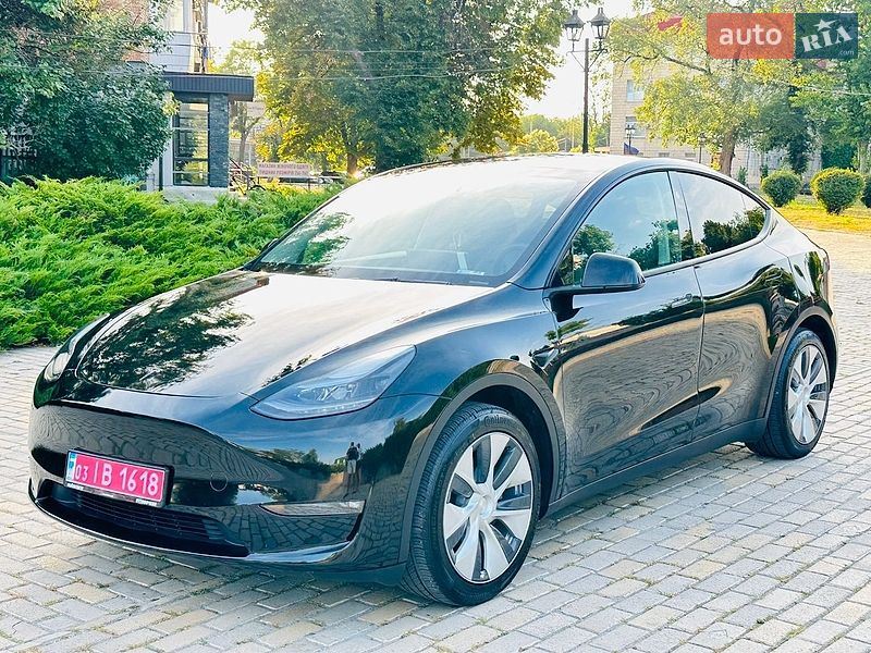 Позашляховик / Кросовер Tesla Model Y 2023 в Білій Церкві