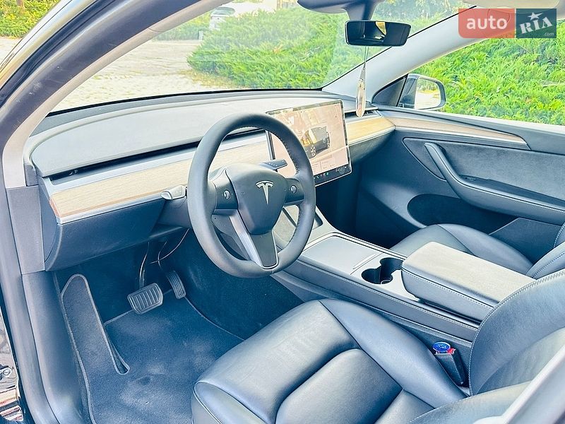 Позашляховик / Кросовер Tesla Model Y 2023 в Білій Церкві