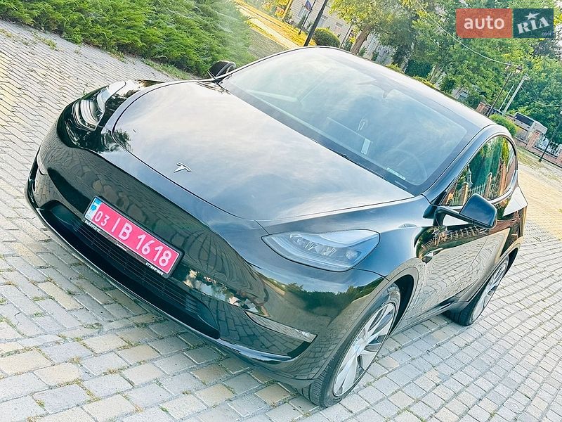 Позашляховик / Кросовер Tesla Model Y 2023 в Білій Церкві