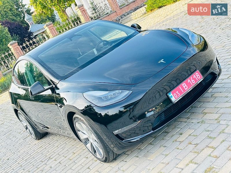 Позашляховик / Кросовер Tesla Model Y 2023 в Білій Церкві