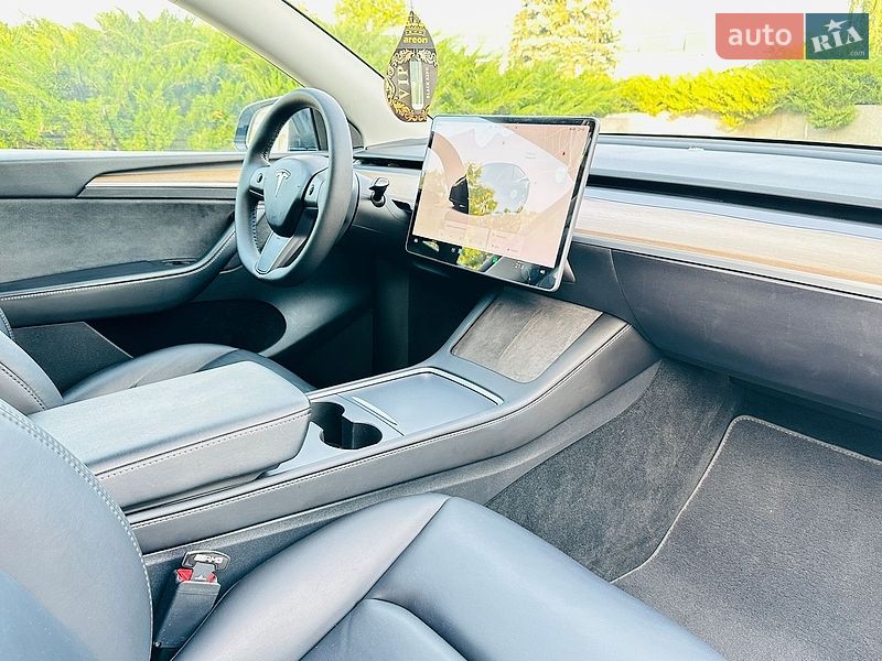 Позашляховик / Кросовер Tesla Model Y 2023 в Білій Церкві