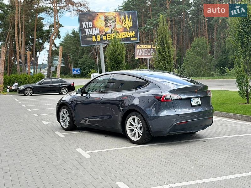 Внедорожник / Кроссовер Tesla Model Y 2020 в Киеве