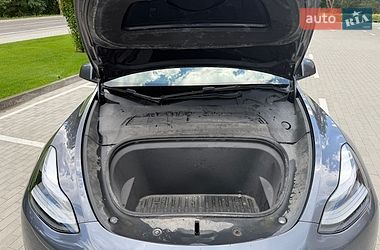 Внедорожник / Кроссовер Tesla Model Y 2020 в Киеве