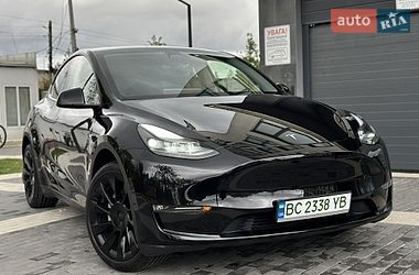 Tesla Model Y  2023