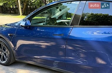 Позашляховик / Кросовер Tesla Model Y 2024 в Львові