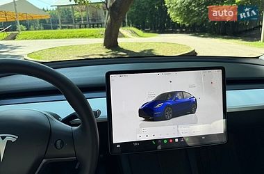 Позашляховик / Кросовер Tesla Model Y 2024 в Львові