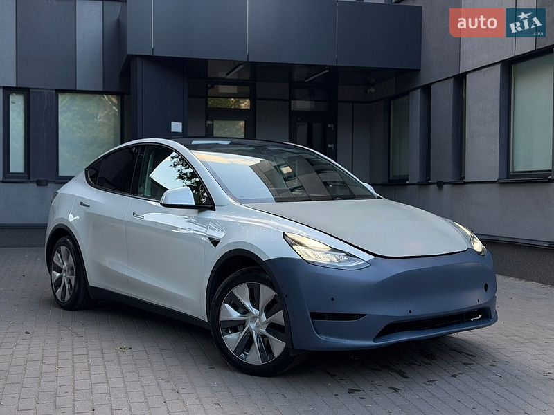 Позашляховик / Кросовер Tesla Model Y 2021 в Києві