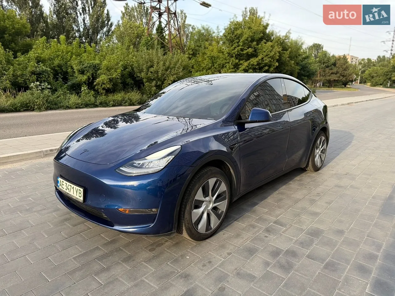 2022 Tesla Model Y - мініатюра 3
