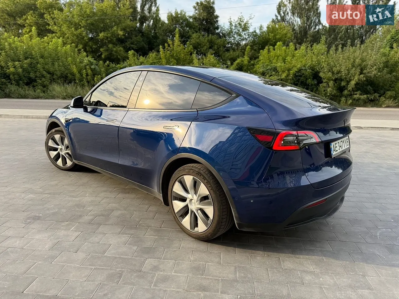 2022 Tesla Model Y - мініатюра 2