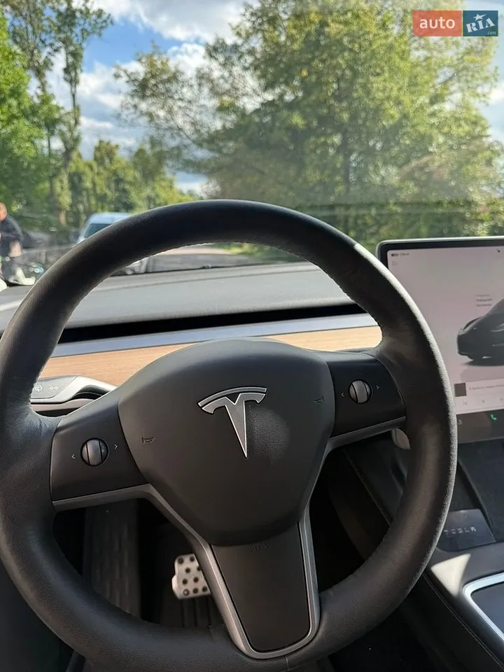 2023 Tesla Model Y - мініатюра 2