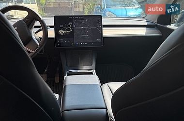 Внедорожник / Кроссовер Tesla Model Y 2021 в Львове