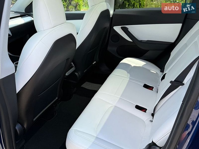 Внедорожник / Кроссовер Tesla Model Y 2020 в Гатном