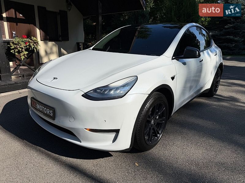 Позашляховик / Кросовер Tesla Model Y 2020 в Києві