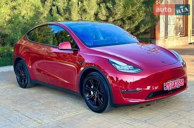 Tesla Model Y  2020