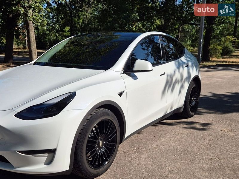 Tesla Model Y 2022 Tesla Model Y 2022