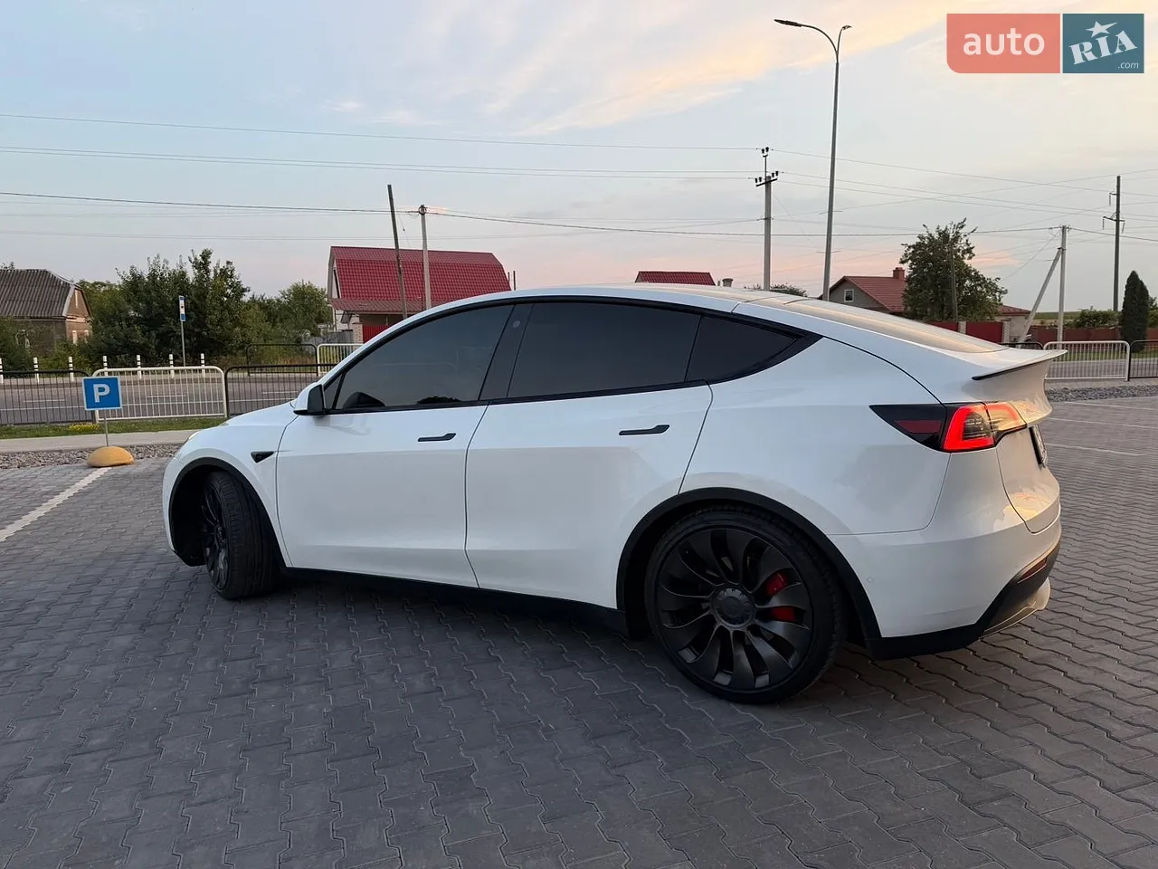 2022 Tesla Model Y - мініатюра 2