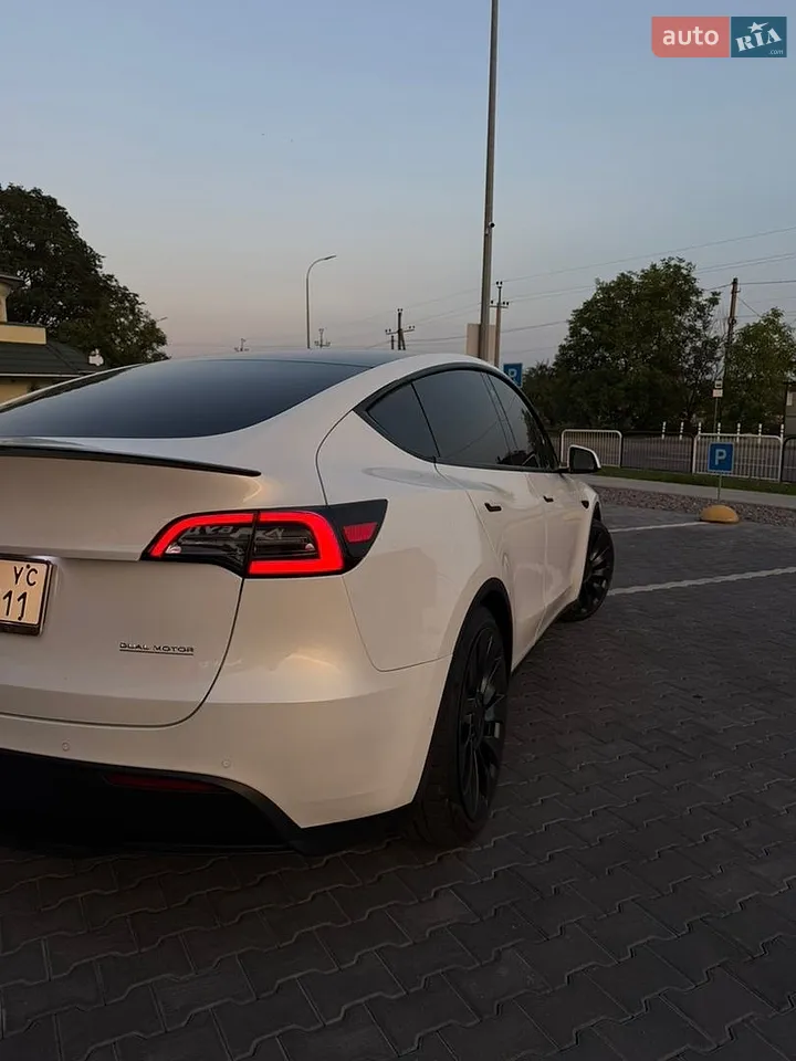 2022 Tesla Model Y - мініатюра 5