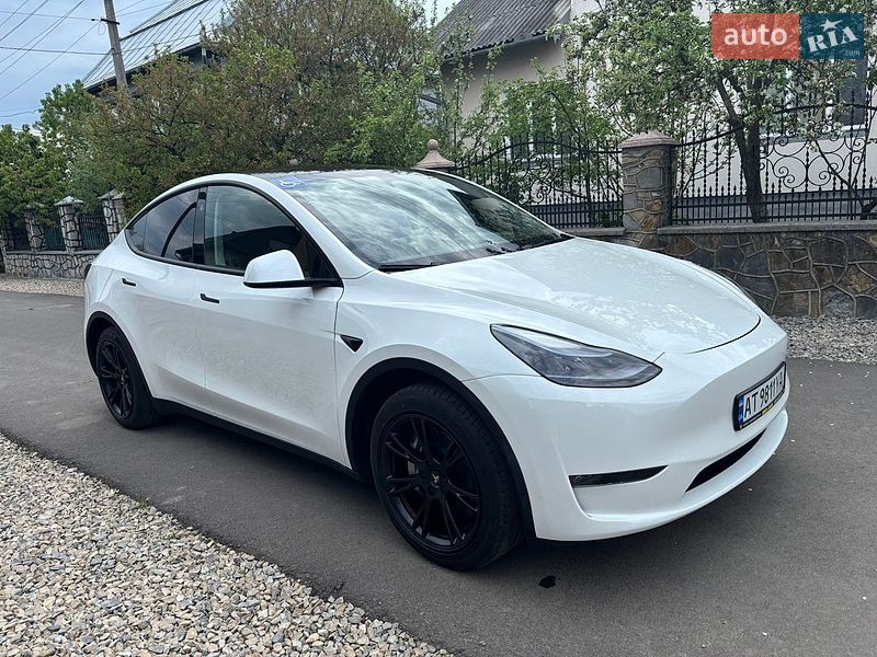 Внедорожник / Кроссовер Tesla Model Y 2024 в Коломые