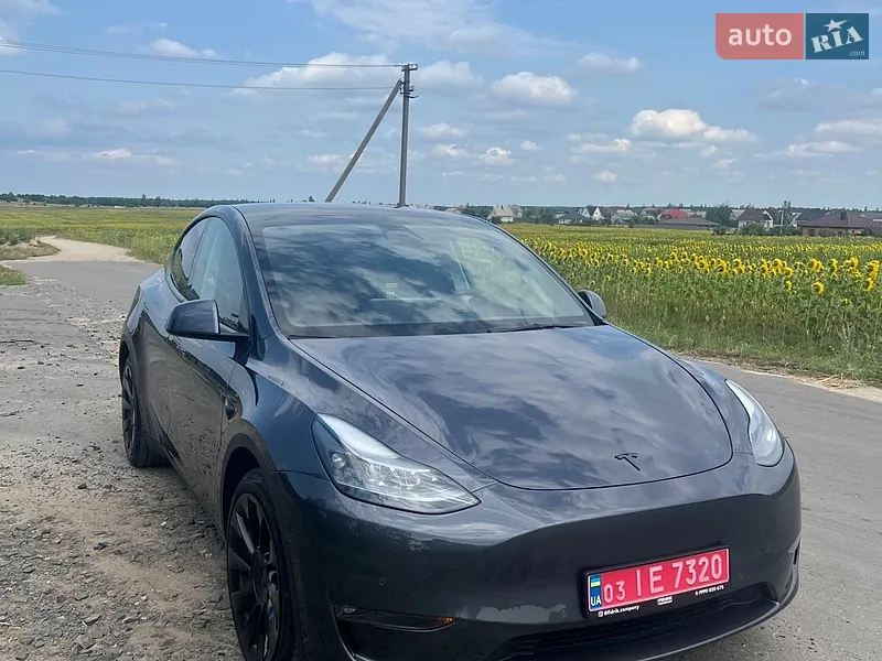 Tesla Model Y