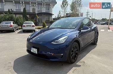Tesla Model Y  2022