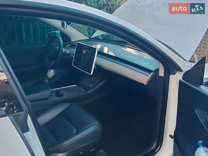Внедорожник / Кроссовер Tesla Model Y 2021 в Киеве фото 2 Внедорожник / Кроссовер Tesla Model Y 2021 в Киеве