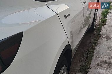 Внедорожник / Кроссовер Tesla Model Y 2021 в Киеве фото 10 Внедорожник / Кроссовер Tesla Model Y 2021 в Киеве