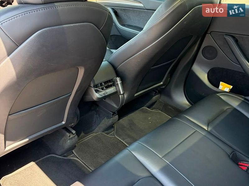Внедорожник / Кроссовер Tesla Model Y 2022 в Запорожье