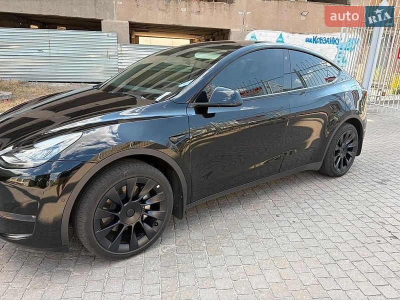 Внедорожник / Кроссовер Tesla Model Y 2022 в Запорожье