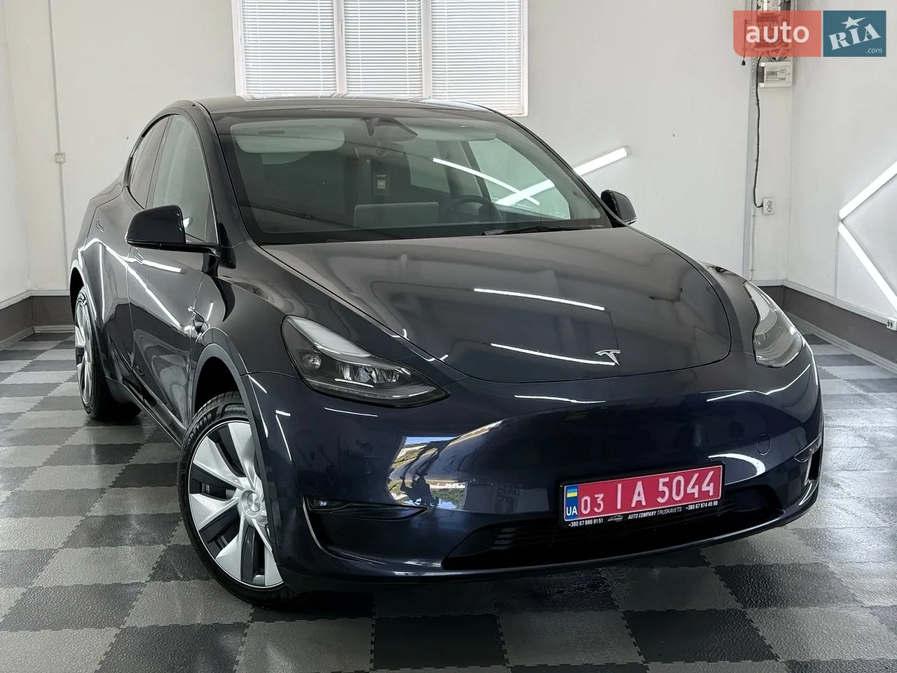 2024 Tesla Model Y - мініатюра 2