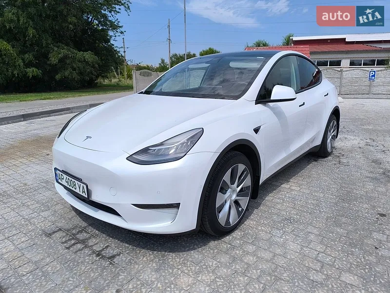 Tesla Model Y 2022