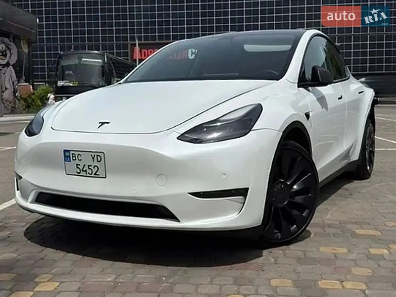 Tesla Model Y 2022