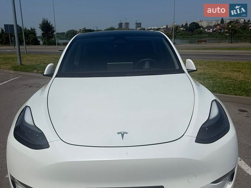 Внедорожник / Кроссовер Tesla Model Y 2023 в Виннице