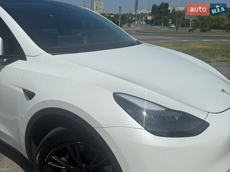 Внедорожник / Кроссовер Tesla Model Y 2023 в Виннице