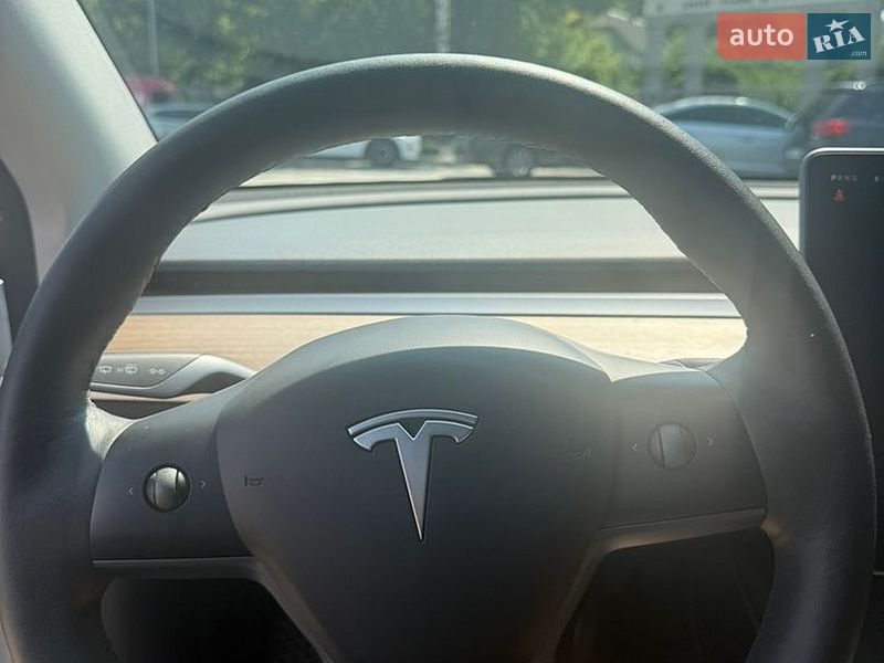 Внедорожник / Кроссовер Tesla Model Y 2023 в Виннице