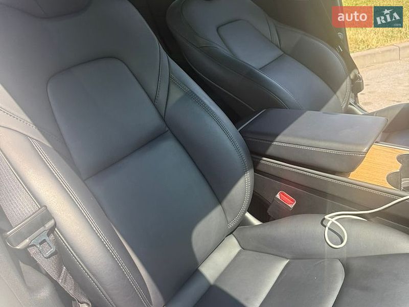 Внедорожник / Кроссовер Tesla Model Y 2023 в Виннице