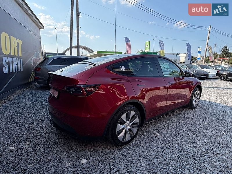 Внедорожник / Кроссовер Tesla Model Y 2024 в Стрые