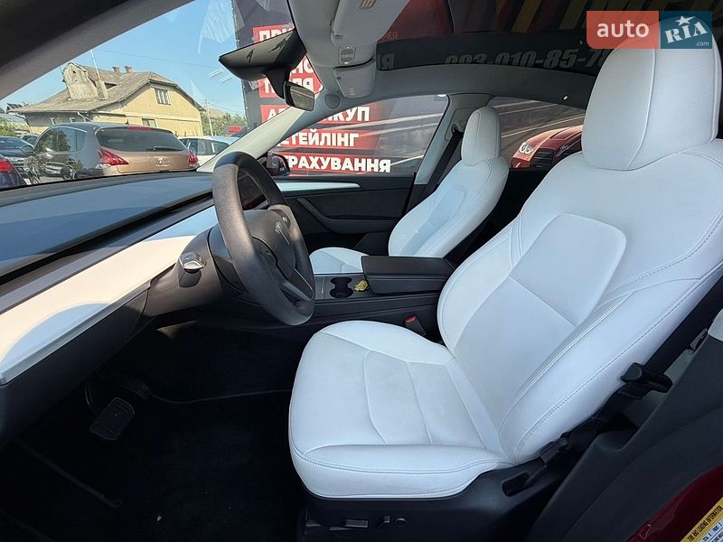 Внедорожник / Кроссовер Tesla Model Y 2024 в Стрые