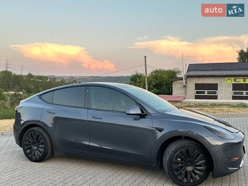 Позашляховик / Кросовер Tesla Model Y 2021 в Вінниці