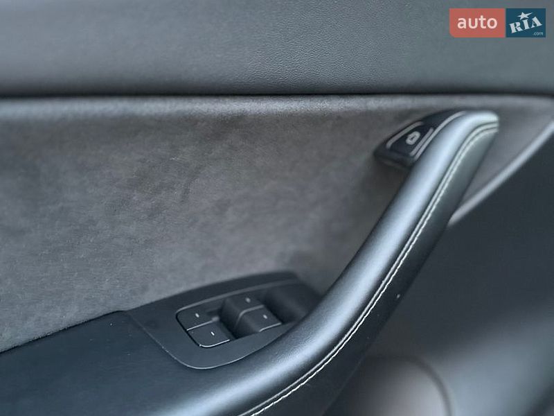Позашляховик / Кросовер Tesla Model Y 2021 в Вінниці