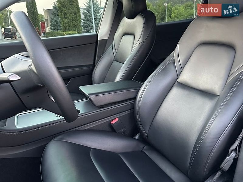 Позашляховик / Кросовер Tesla Model Y 2021 в Вінниці