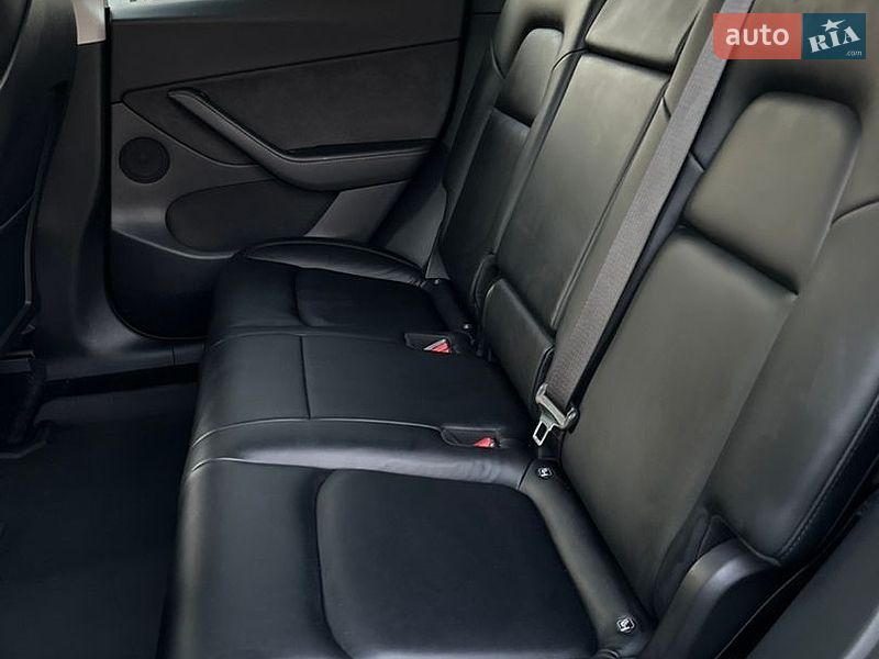 Позашляховик / Кросовер Tesla Model Y 2021 в Вінниці