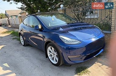 Tesla Model Y 2021
