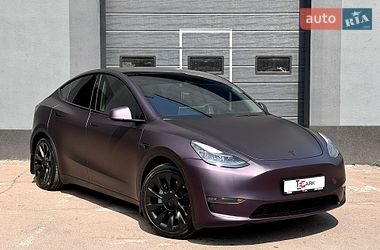 Внедорожник / Кроссовер Tesla Model Y 2024 в Киеве
