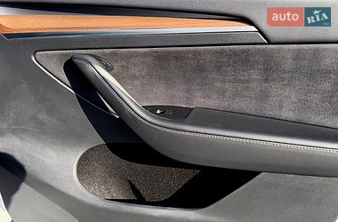 Позашляховик / Кросовер Tesla Model Y 2023 в Хмельницькому