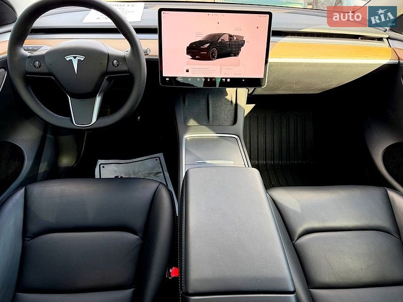 Позашляховик / Кросовер Tesla Model Y 2023 в Хмельницькому
